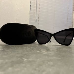 TOM FORD sunglasses. TF767. Like new